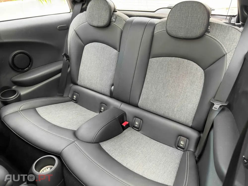 MINI Cooper Cooper S