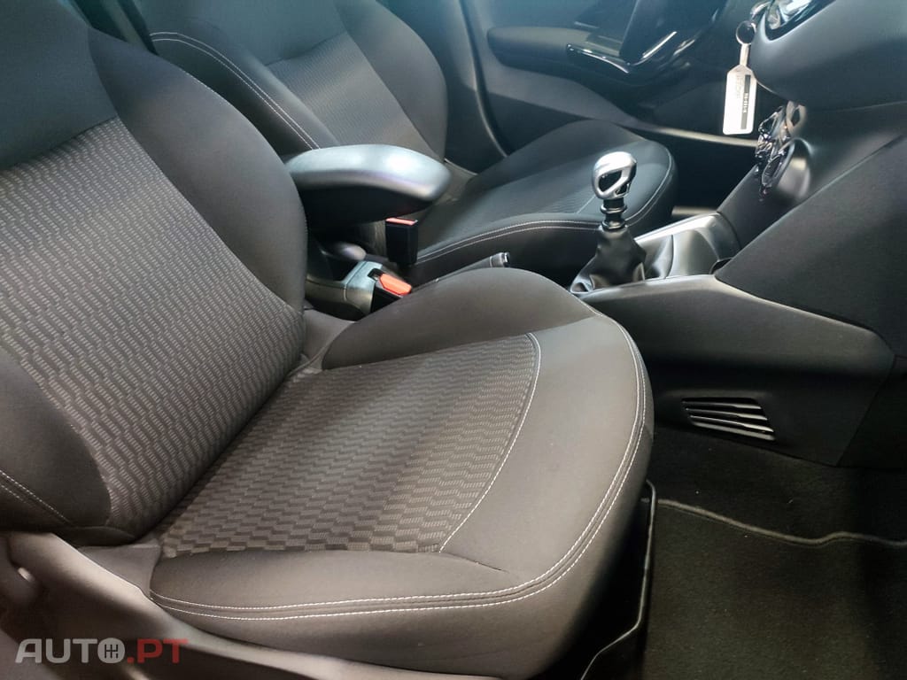 Peugeot 208 ACTIVE
