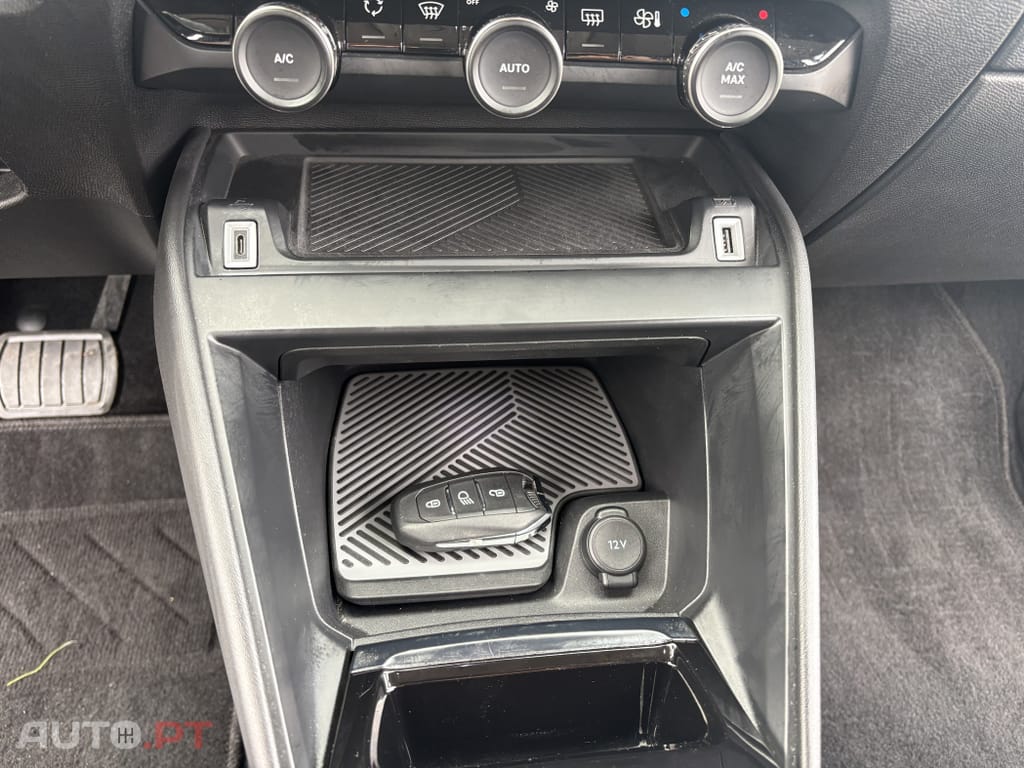 Citroen C4 1.2 PureTech Feel Pack EAT8