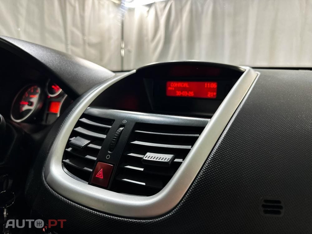 Peugeot 206 1.1i 60cv Sport Line