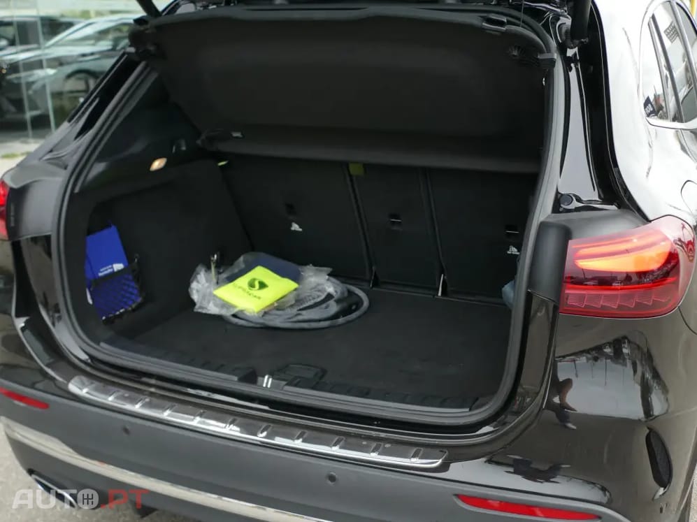 Mercedes-Benz GLA 250 e AMG Line
