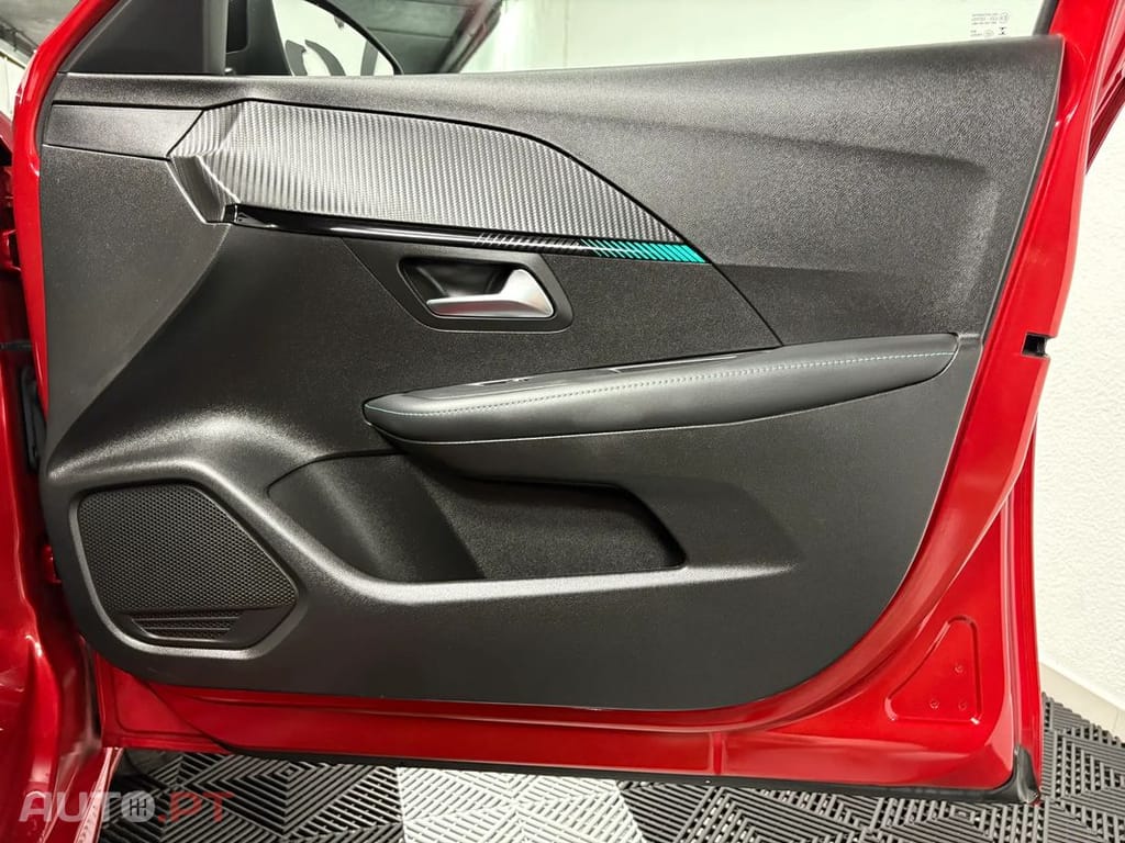 Peugeot 208 1.2 PureTech Allure EAT8