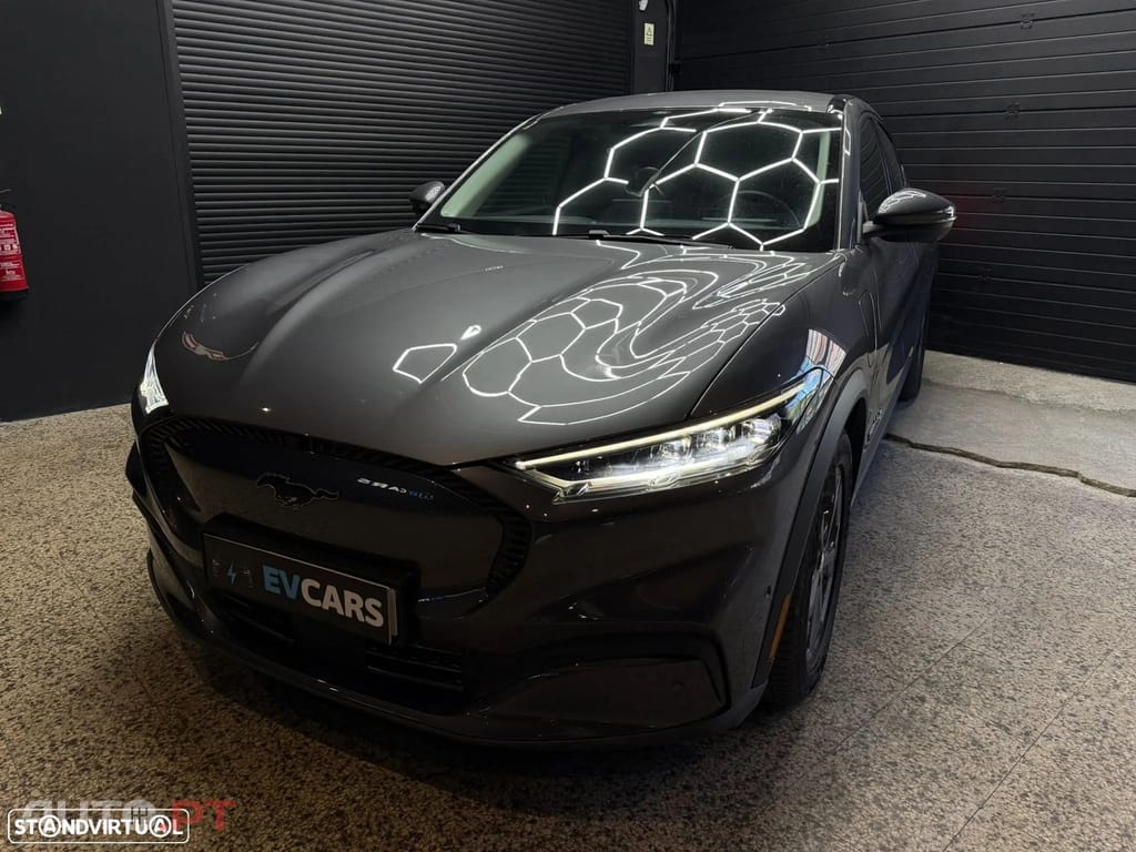 Ford Mustang Mach-E Standard