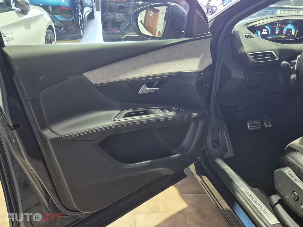 Peugeot 3008 1.6 Hybrid GT Line e-EAT8