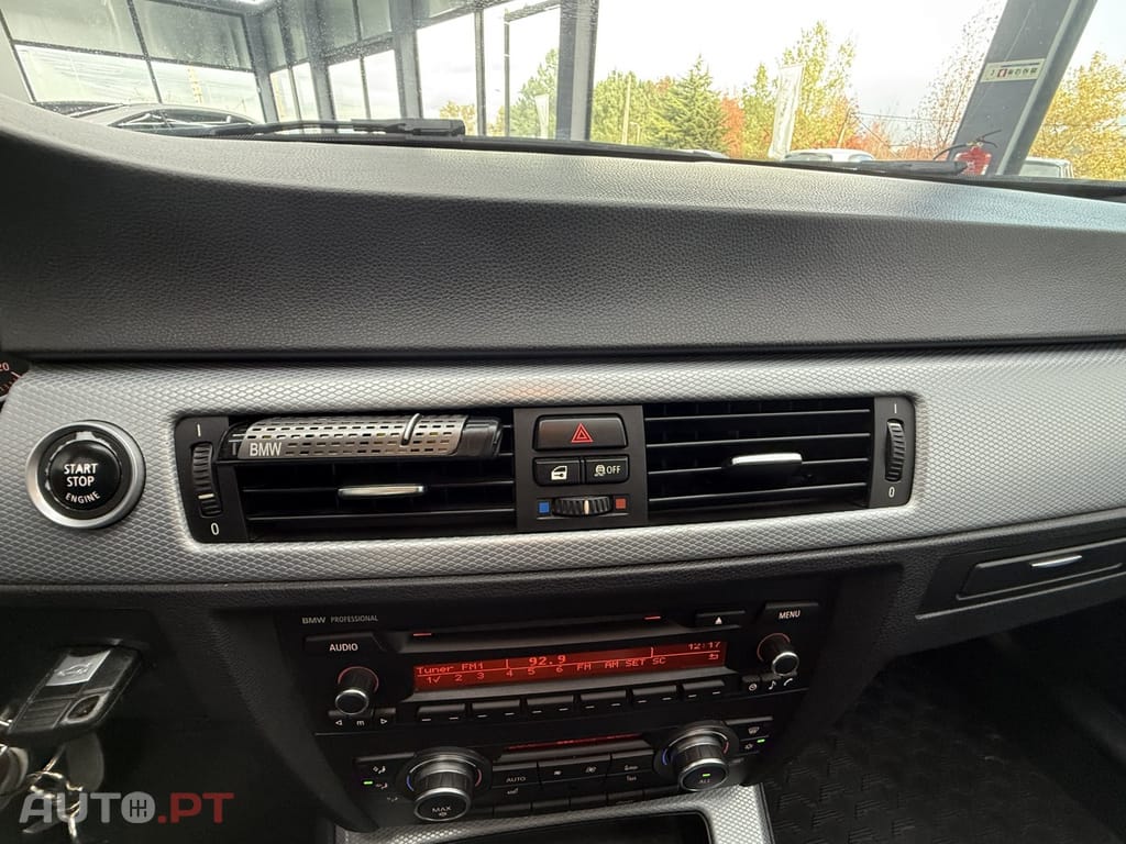 BMW 318 d Touring Pack M