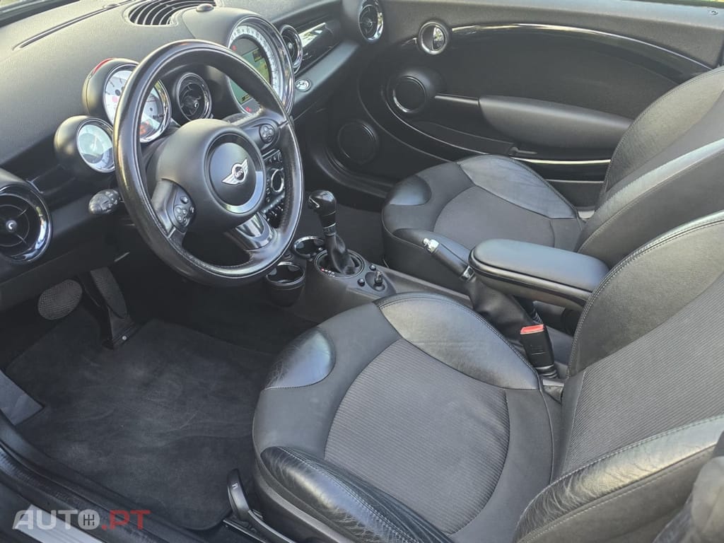 MINI Cabrio Cooper SD Auto