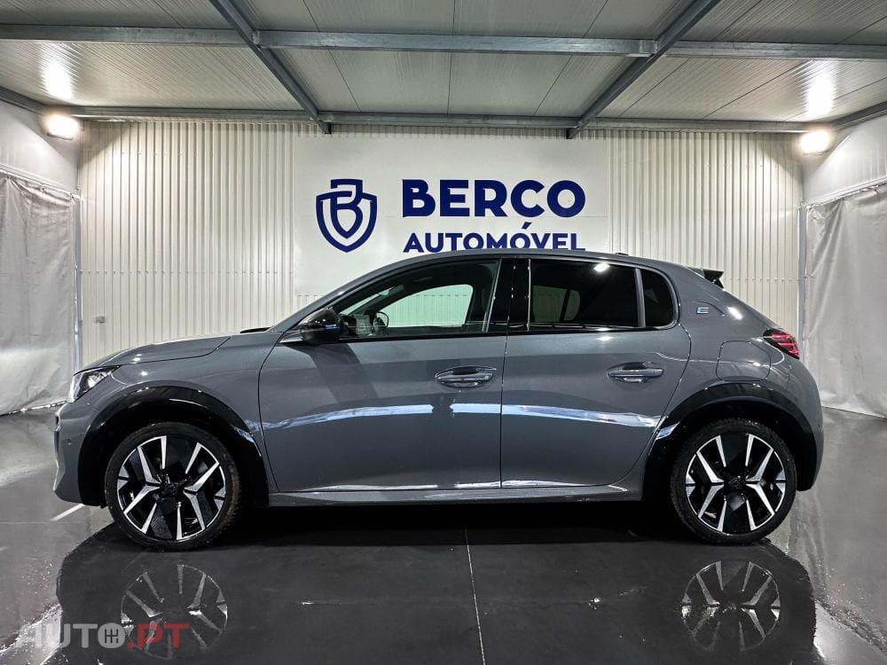 Peugeot E-208 51 kWh GT