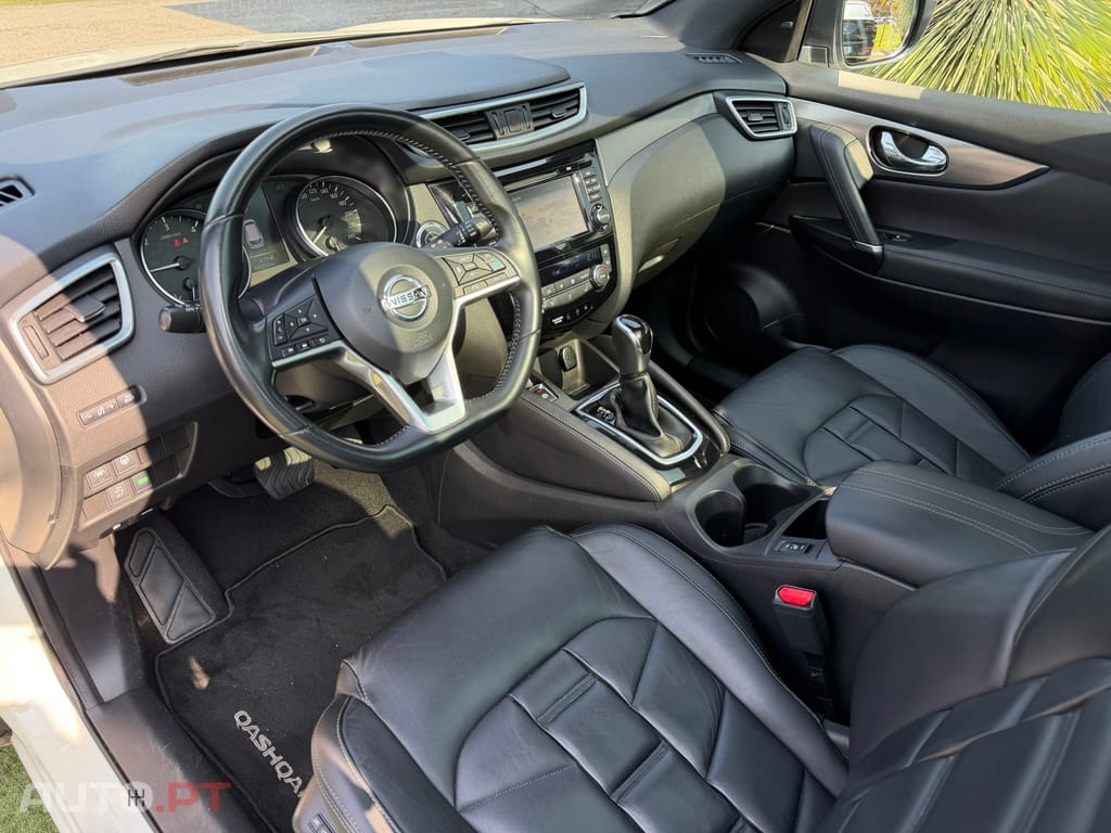 Nissan Qashqai 1.6 dCi Tekna Premium Pele Preta Xtronic