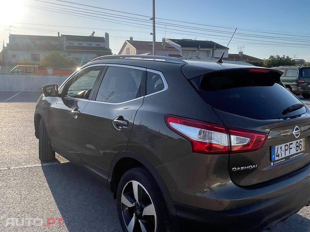 Nissan Qashqai +2 j10