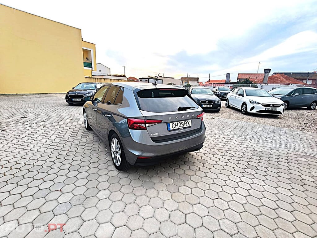 Skoda Fabia 1.0 TSI Selection DSG