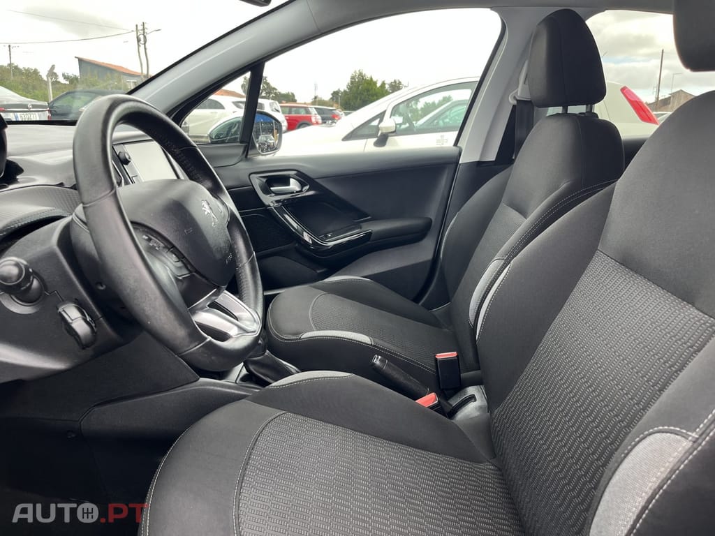 Peugeot 208 1.2 PureTech Active