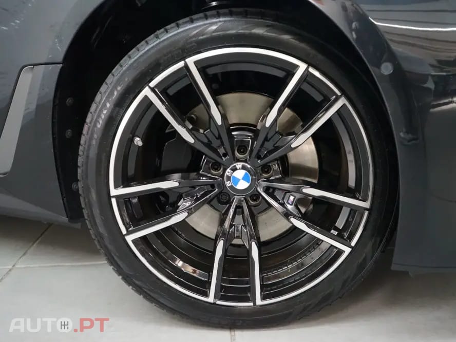 BMW i4 eDrive40 Desportiva M