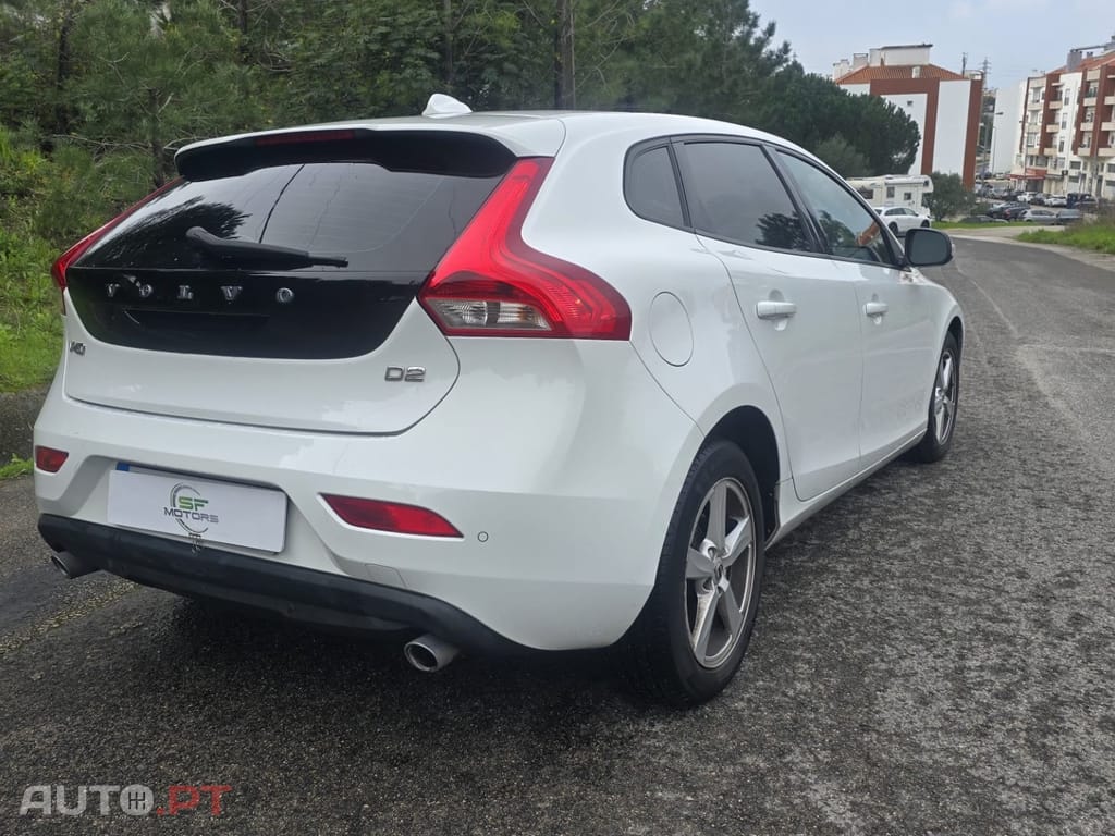 Volvo V40 2.0 D2 Kinetic Geartronic