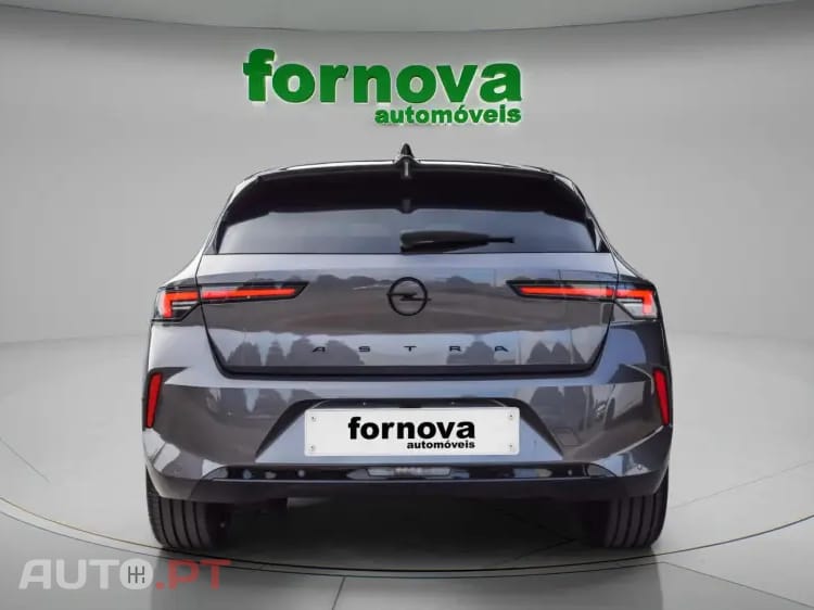 Opel Astra 1.2 T GS Line