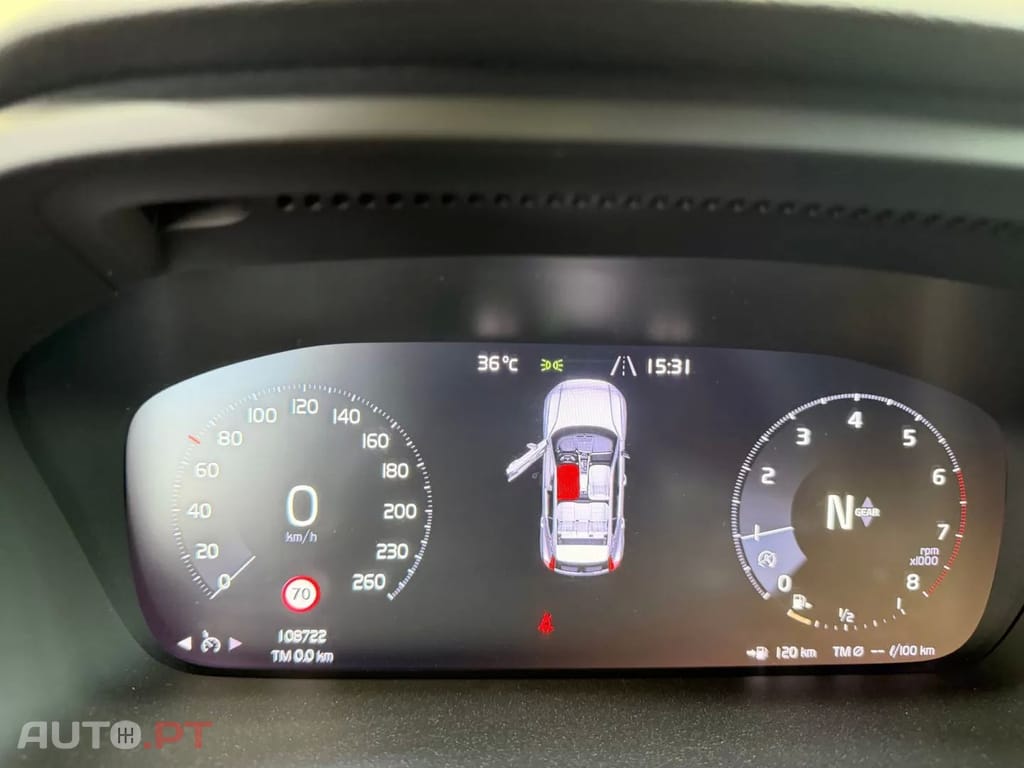 Volvo XC40 1.5 T3 Momentum Plus