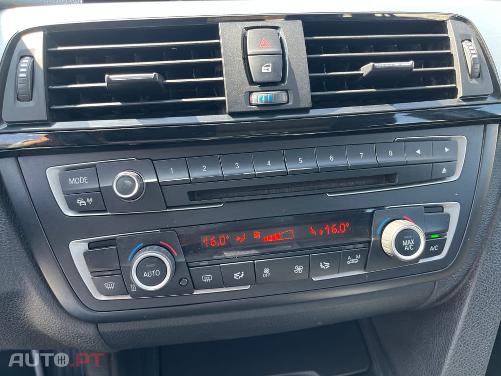 BMW 318 d Touring Sport Line