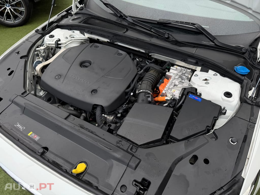 Volvo V90 2.0 T8 PHEV Inscription AWD