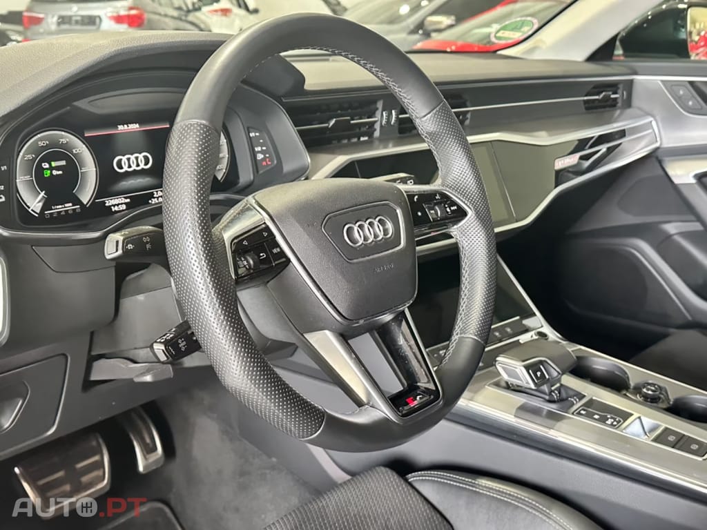 Audi A6 Avant 55 TFSIe quattro Sport