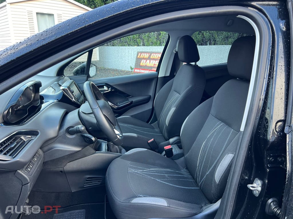 Peugeot 208 1.2 PureTech Active