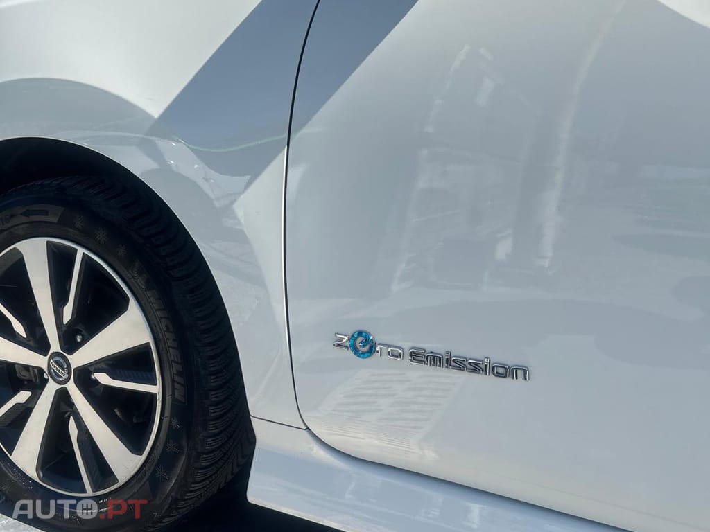 Nissan Leaf 40kwh Acenta