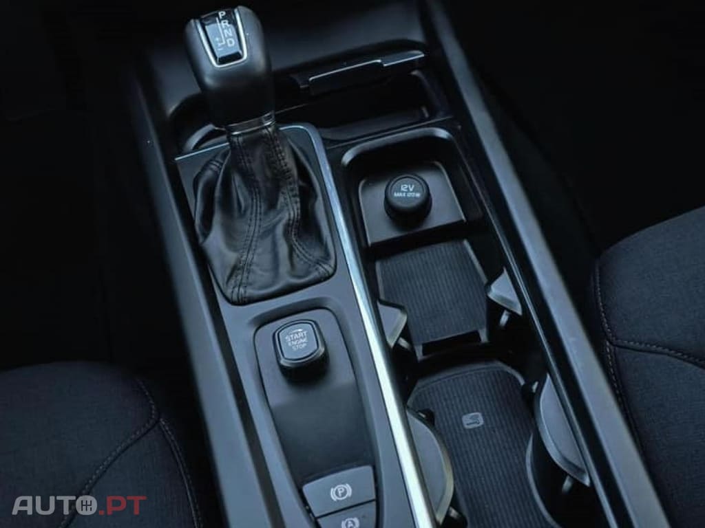 Volvo V60 2.0 D3 MOMENTUM PLUS GEARTRONIC