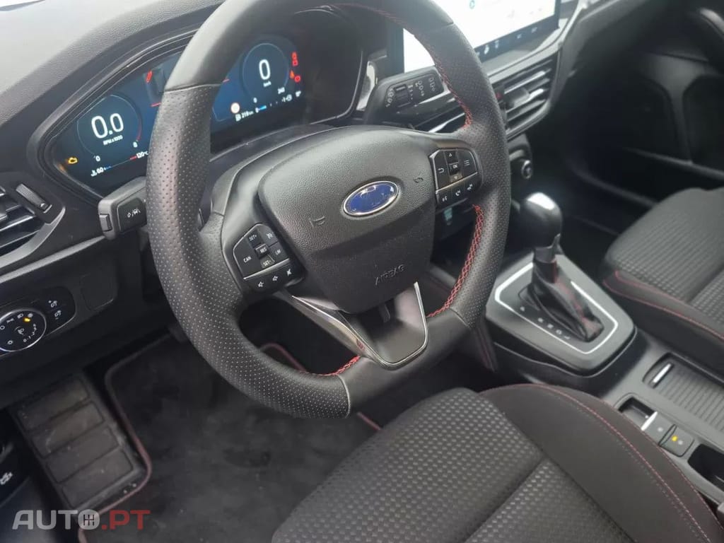 Ford Focus 1.0 EcoBoost MHEV ST-Line X Aut.