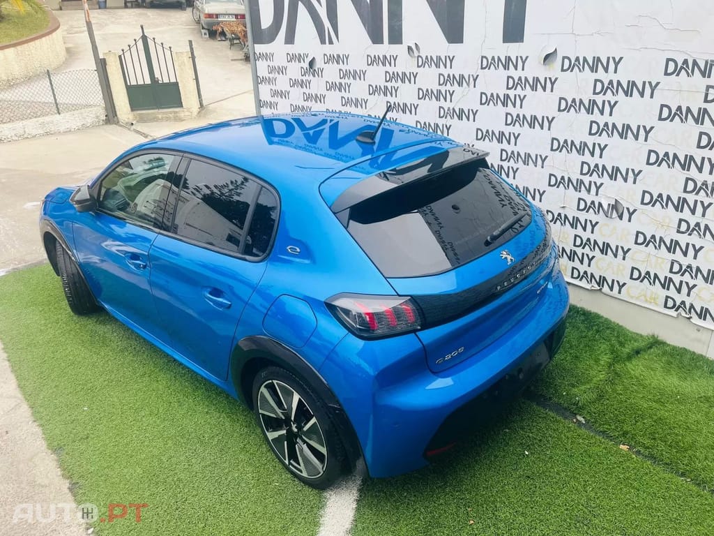 Peugeot E-208 50 kWh GT Line