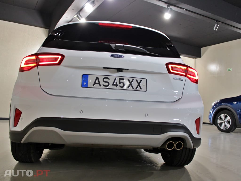 Ford Focus 1.0 EcoBoost MHEV Active X