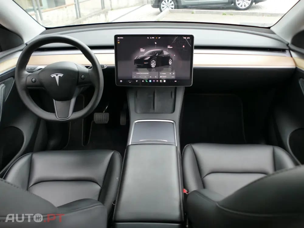 Tesla Model Y Standard