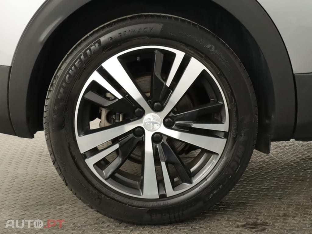 Peugeot 3008 3008 1.2 Hybrid GT e-DCS6