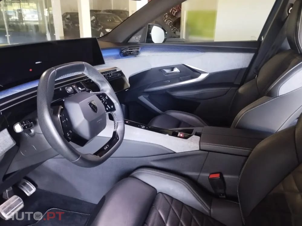 Peugeot E-5008 73 kWh GT