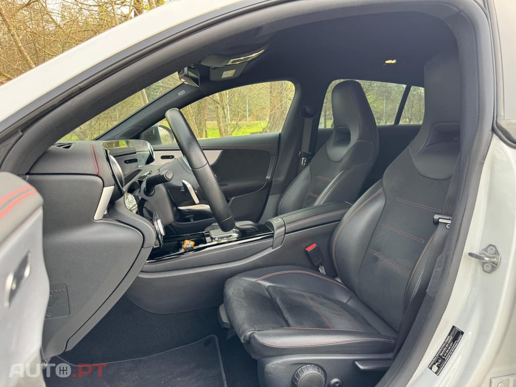 Mercedes-Benz CLA 250 e Shooting Brake AMG Line