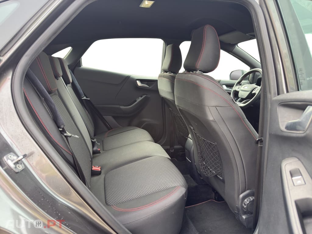 Ford Puma 1.0 EcoBoost MHEV ST-Line