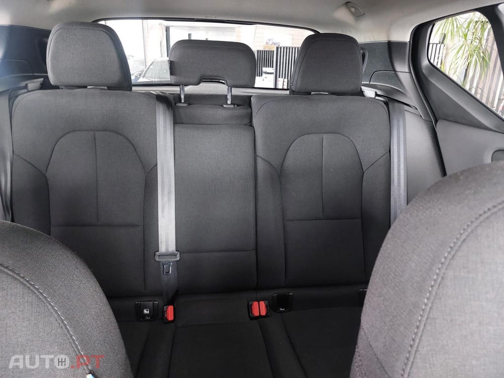 Volvo XC40 1.5 T2 Momentum