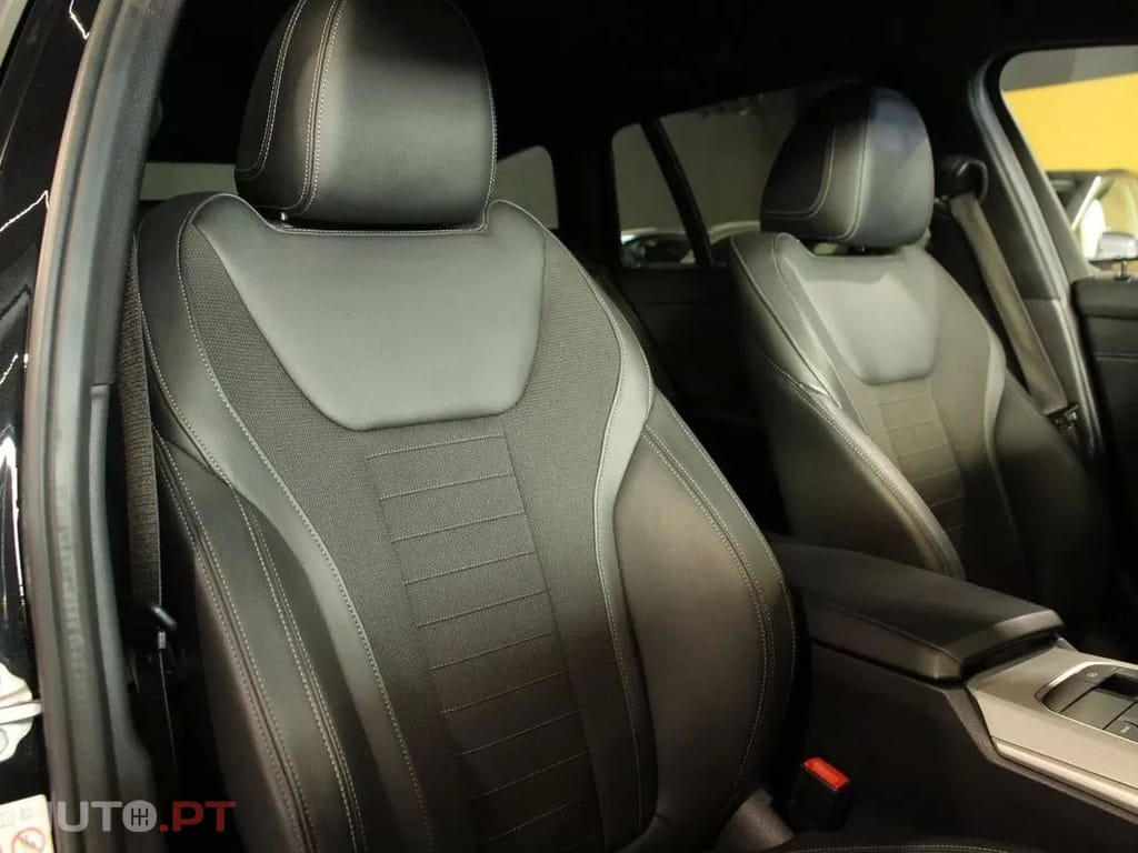 BMW 320 e Line Sport Auto