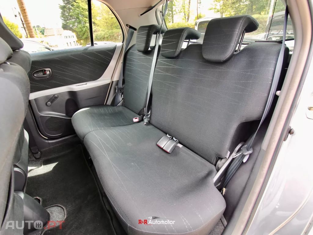 Toyota Yaris 1.4 D-4D Comfort+AC