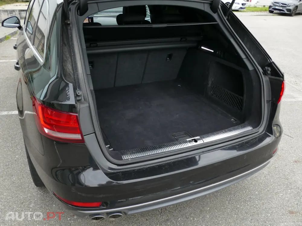 Audi A4 Avant 40 TDI Sport S tronic
