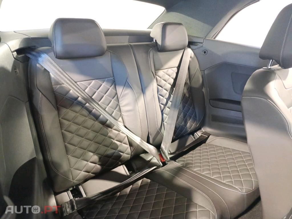 Volkswagen T-Roc 1.5 TSI R-Line DSG