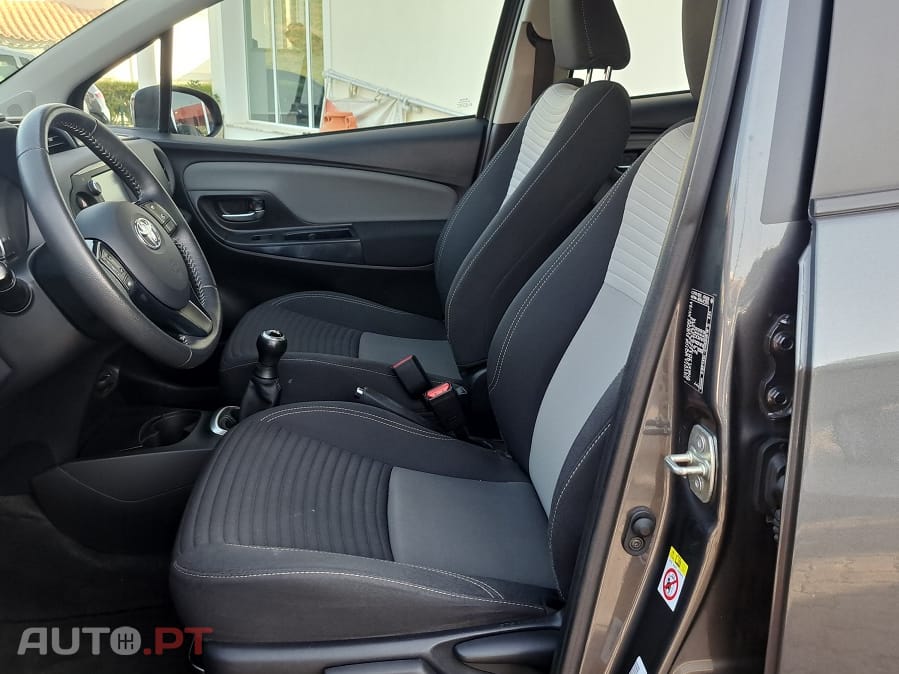 Toyota Yaris VVT-i Comfort