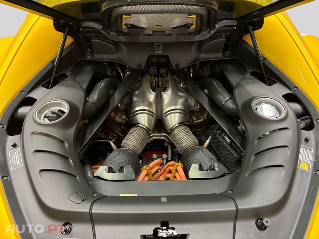 Ferrari 296 GTB GTB I.V.A DEDUTIVEL