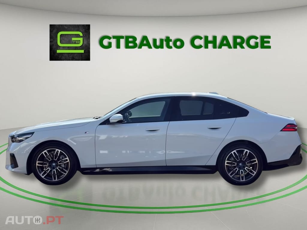 BMW i5 eDrive40 M Sport I.V.A DEDUTIVEL