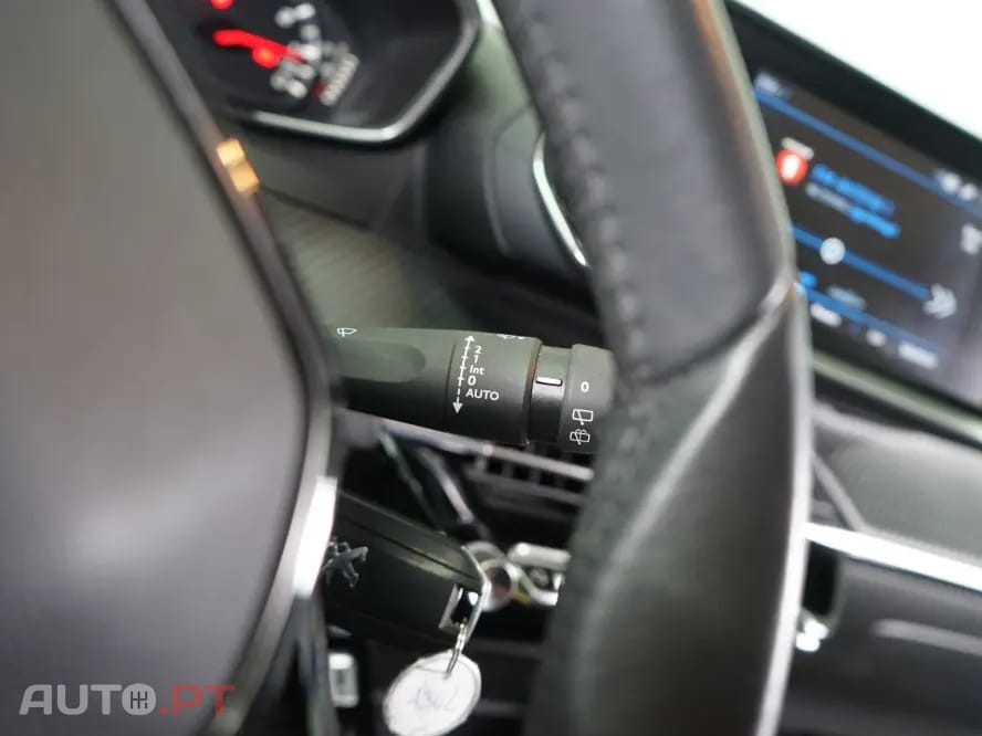Peugeot 2008 1.2 PureTech Allure Pack