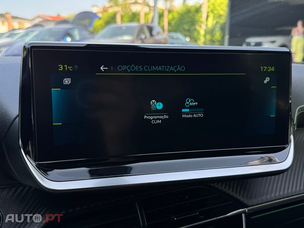 Peugeot E-2008 50 kWh GT