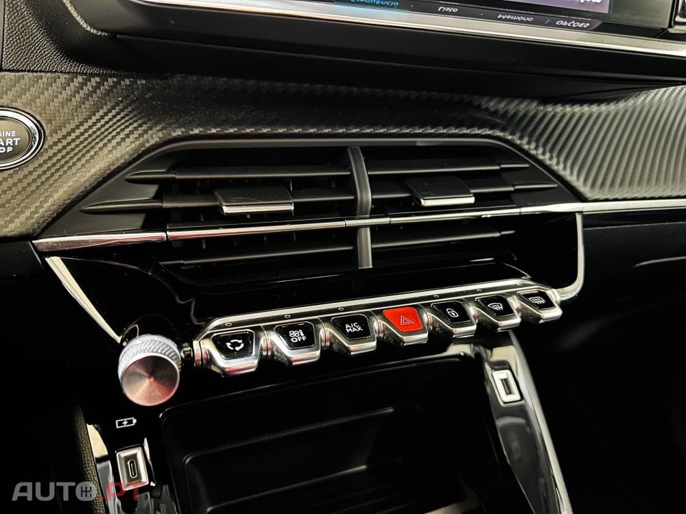 Peugeot E-208 50 kWh SE Style