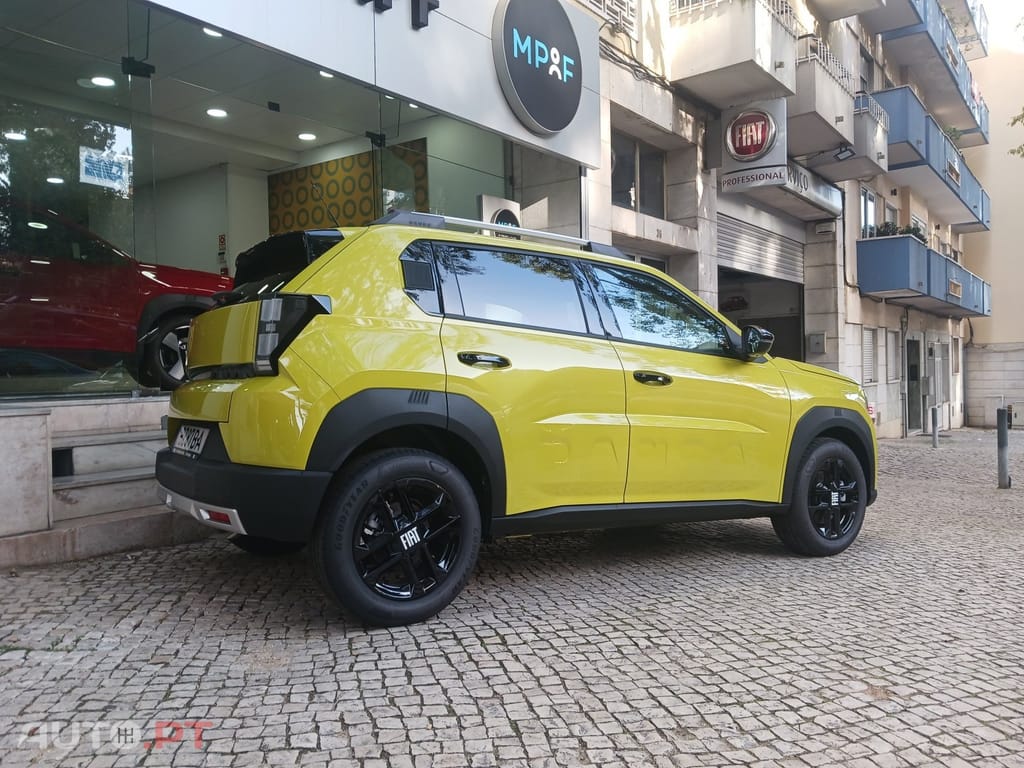 Fiat Grande Panda 1.2 Hybrid Icon eDCT