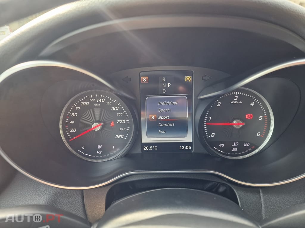 Mercedes-Benz C 250 d Coupe 9G-TRONIC AMG Line