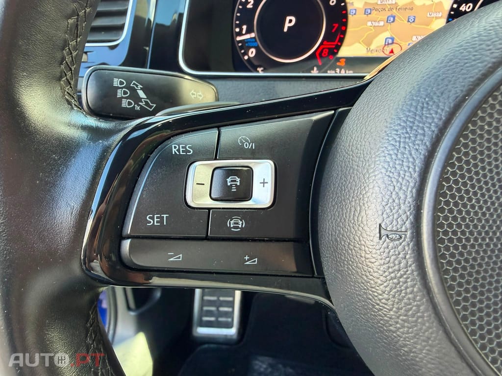 Volkswagen Golf R 4Motion (BlueMotion ) DSG
