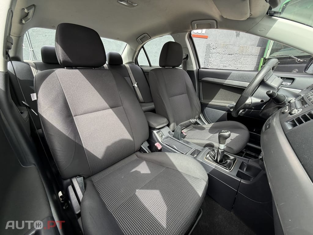 Mitsubishi Lancer 1.6 Invite ClearTec