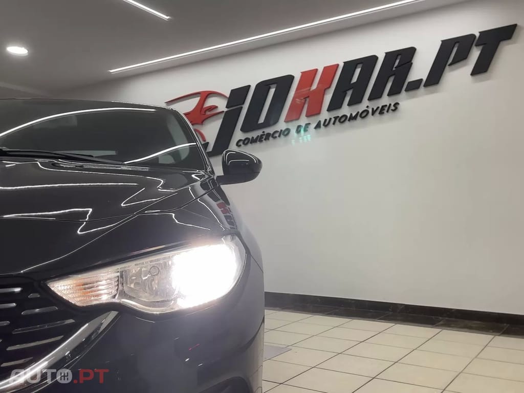 Fiat Tipo 1.3 M-Jet Easy JLL 17 (NACIONAL)