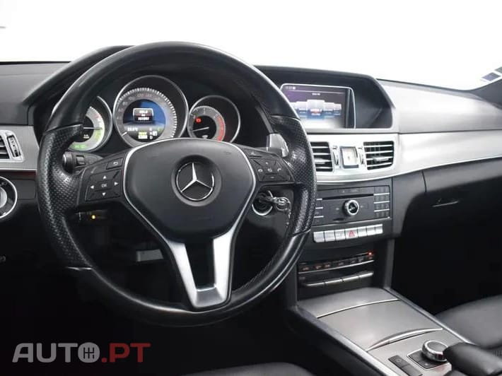Mercedes-Benz E 300 Bluetec Hybrid Avantgarde